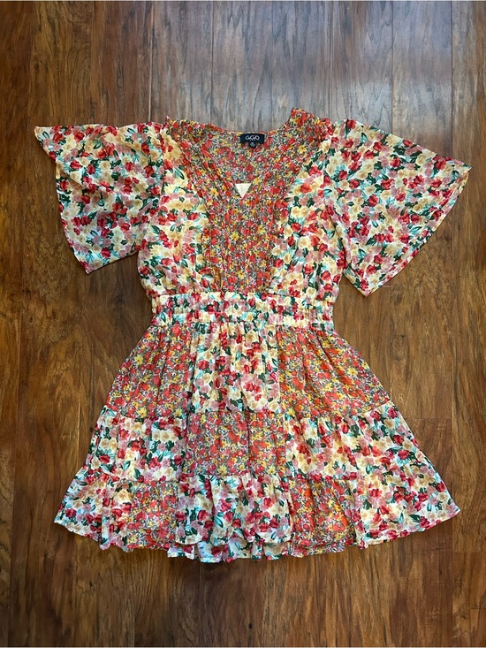 Gigio Dresses & Skirts - Gigio Floral Smocked Mini Dress in Multicolor Flowy Summer Cottage core Miami
